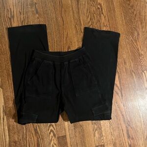 HALARA Women’s Cargo Pants in Black